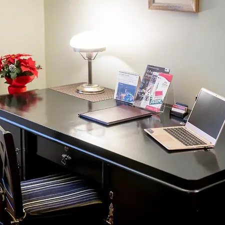 Classic In Old Town *